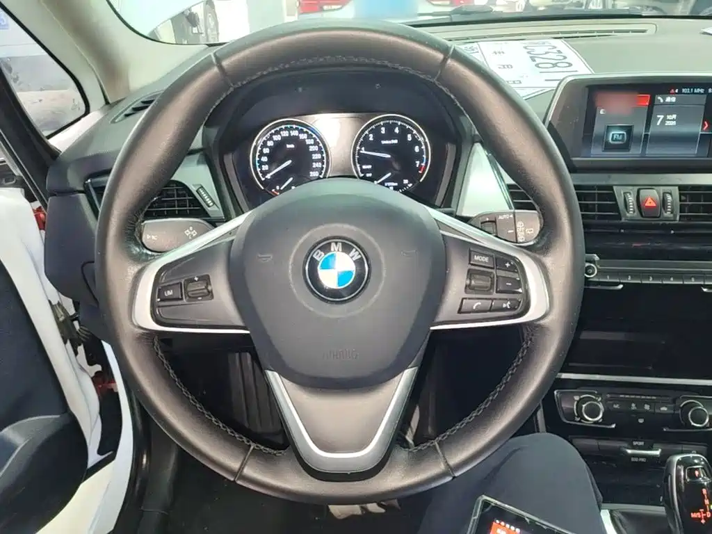 BMW 2 Series Gran Tourer — миниатюра 11