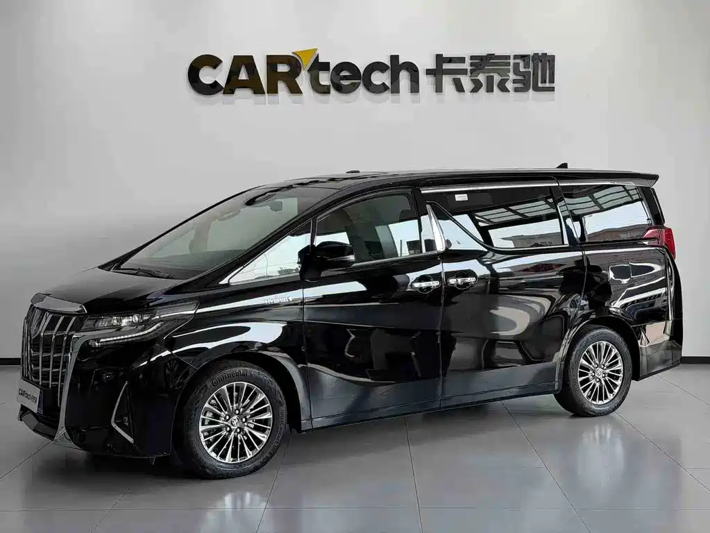 Toyota Alphard — миниатюра 2