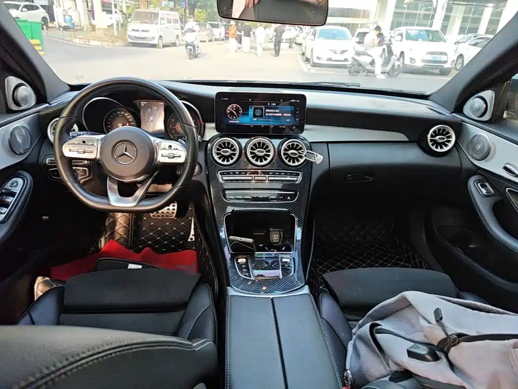Mercedes-Benz C-Class — миниатюра 6