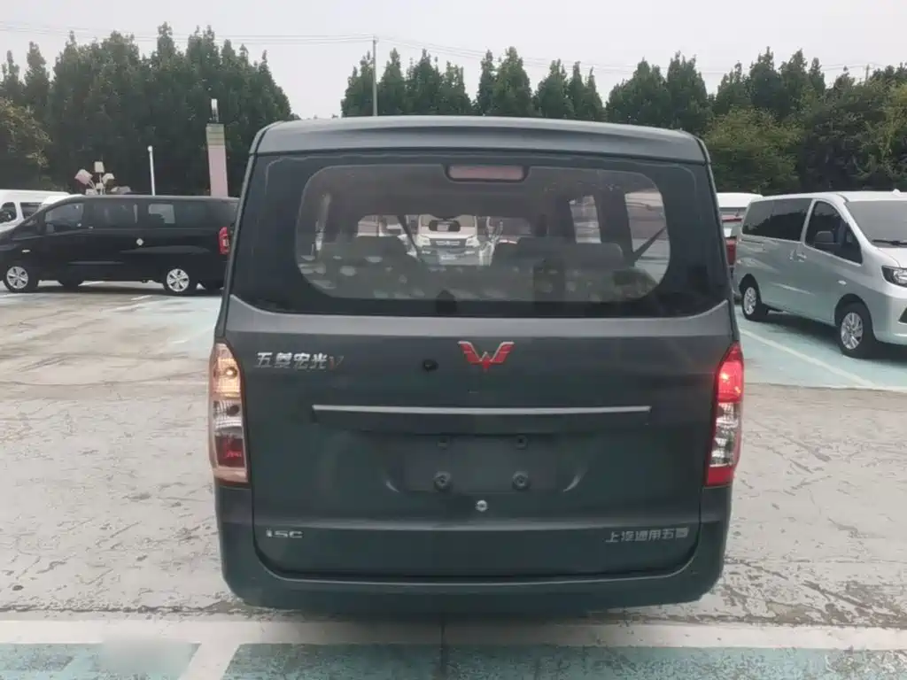 Wuling Rongguang V — миниатюра 6