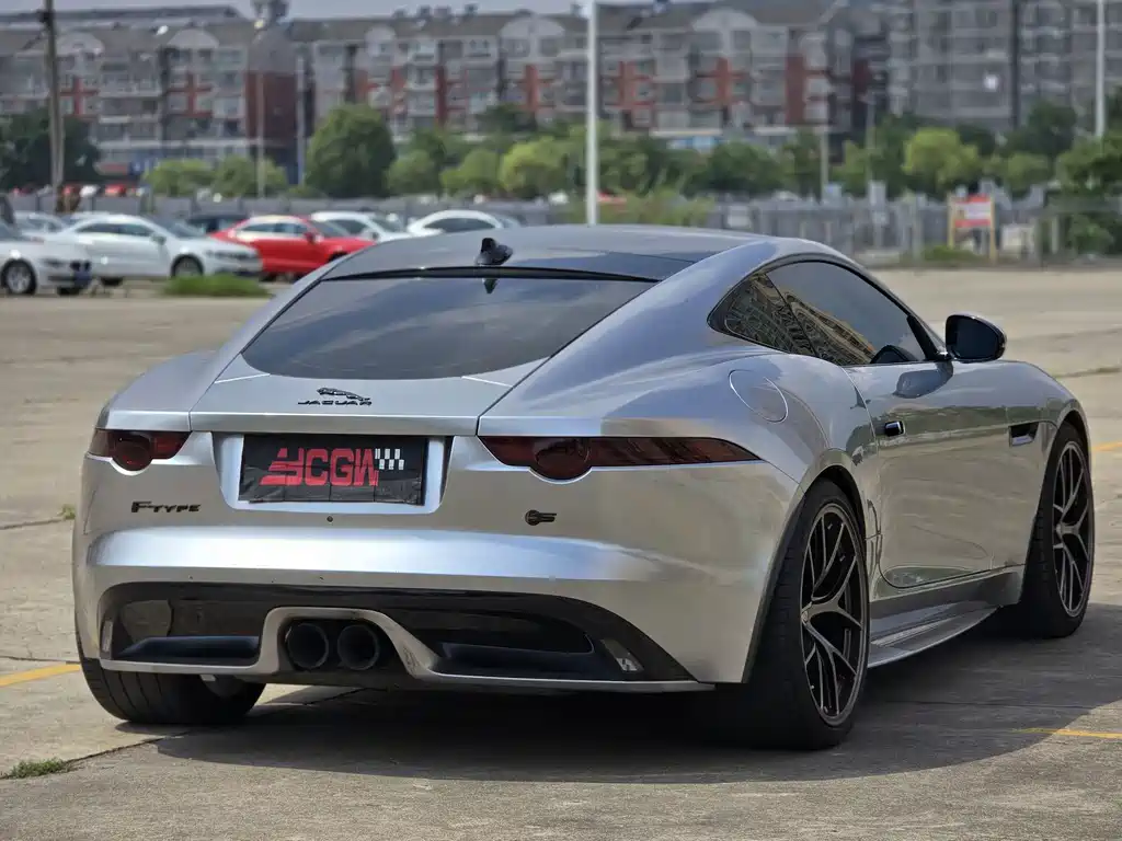 Jaguar F-TYPE — миниатюра 14