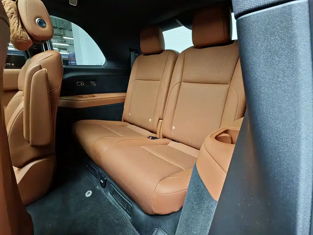 Li Auto Li L8 — миниатюра 9