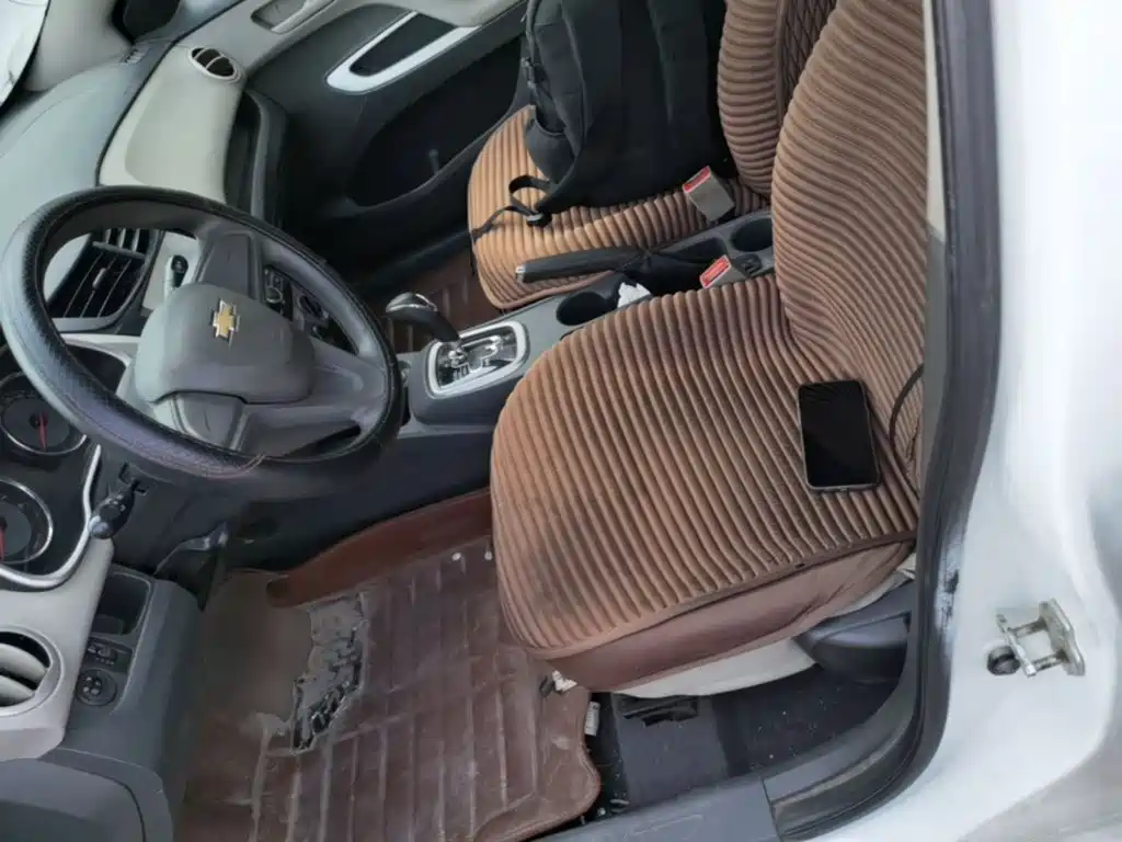 Chevrolet Sail — миниатюра 15