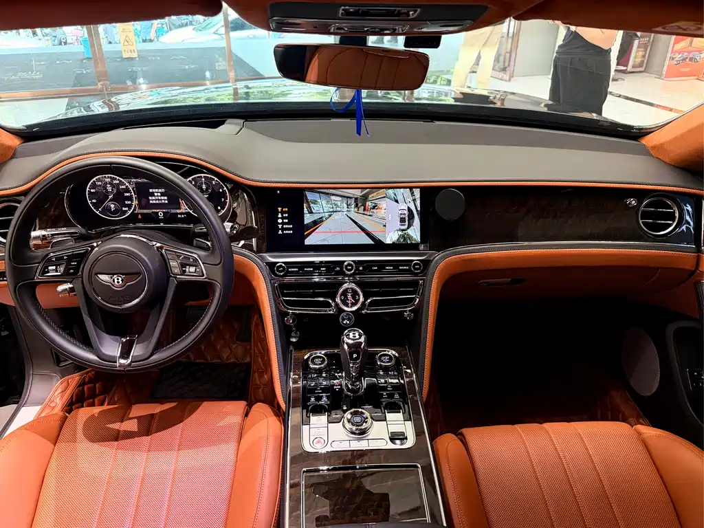 Bentley Flying Spur — миниатюра 16