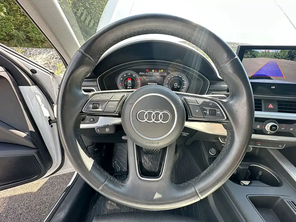 Audi A4L — миниатюра 10