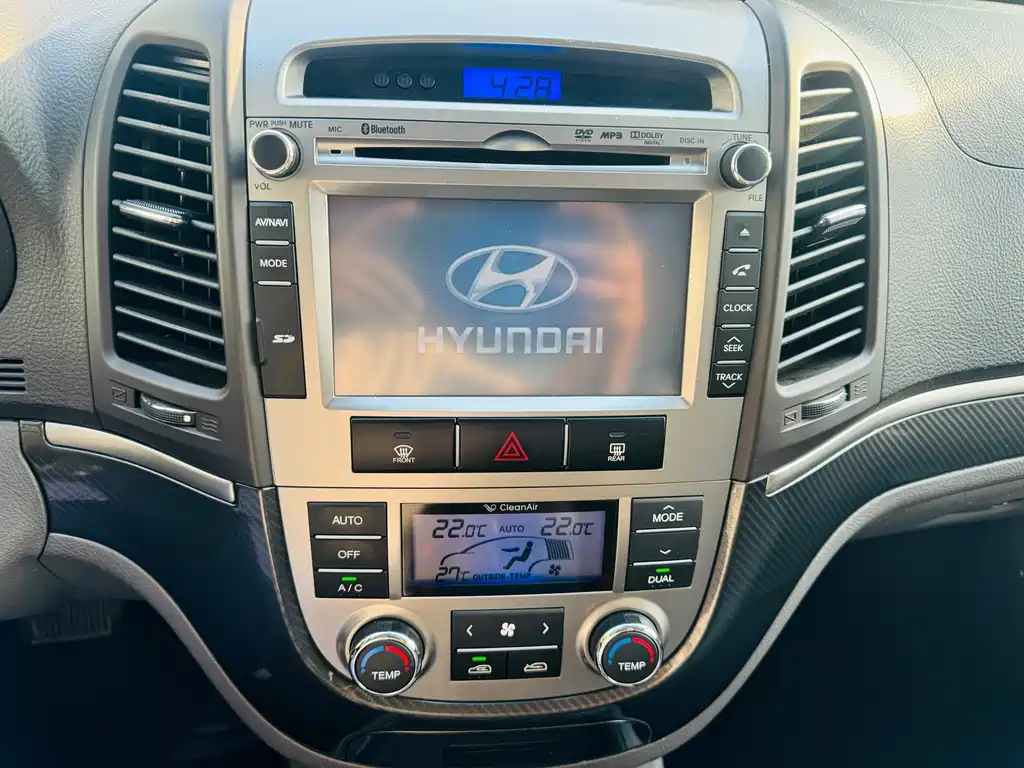 Hyundai Santa Fe Classic — миниатюра 8