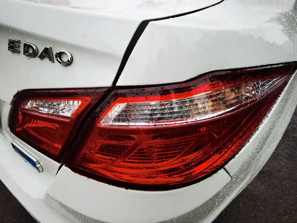 Changan Eado New Energy — миниатюра 9