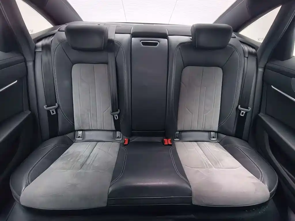 Audi A6L — миниатюра 15