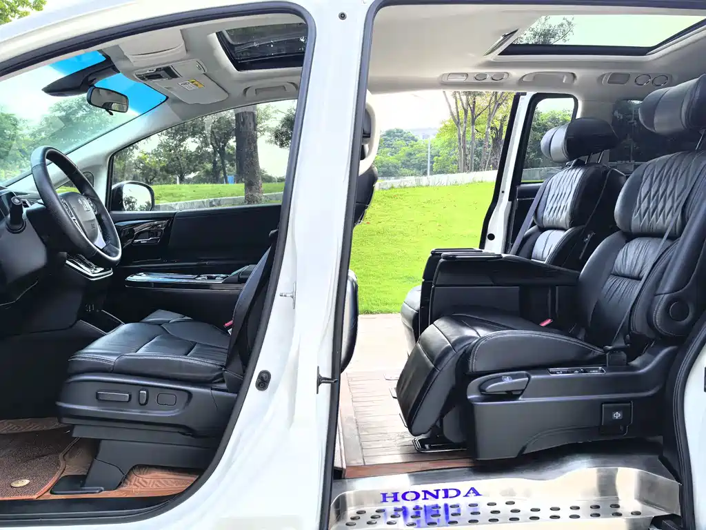 Honda Elysion — миниатюра 11