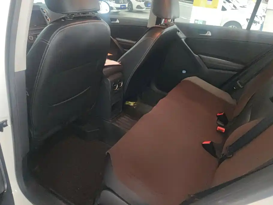 Volkswagen Tiguan — миниатюра 11