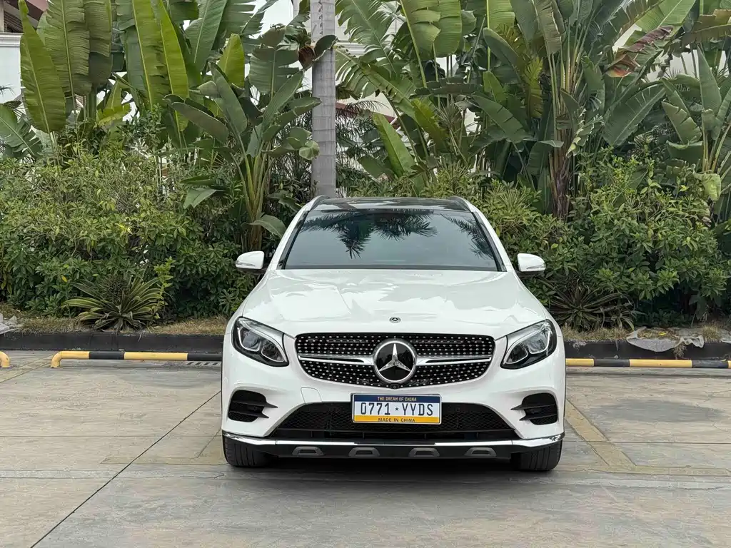 MERCEDES-BENZ GLC
