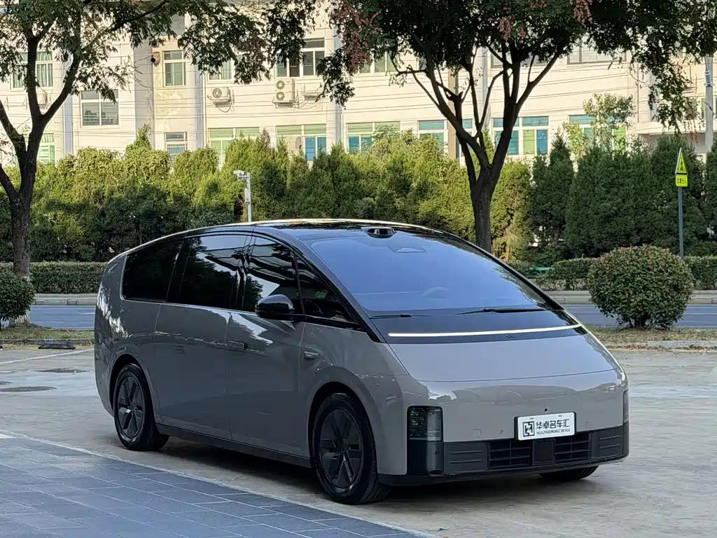 Li Auto Li MEGA — миниатюра 3