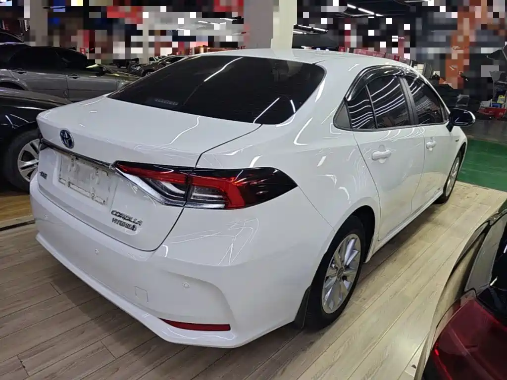 Toyota Corolla — миниатюра 7