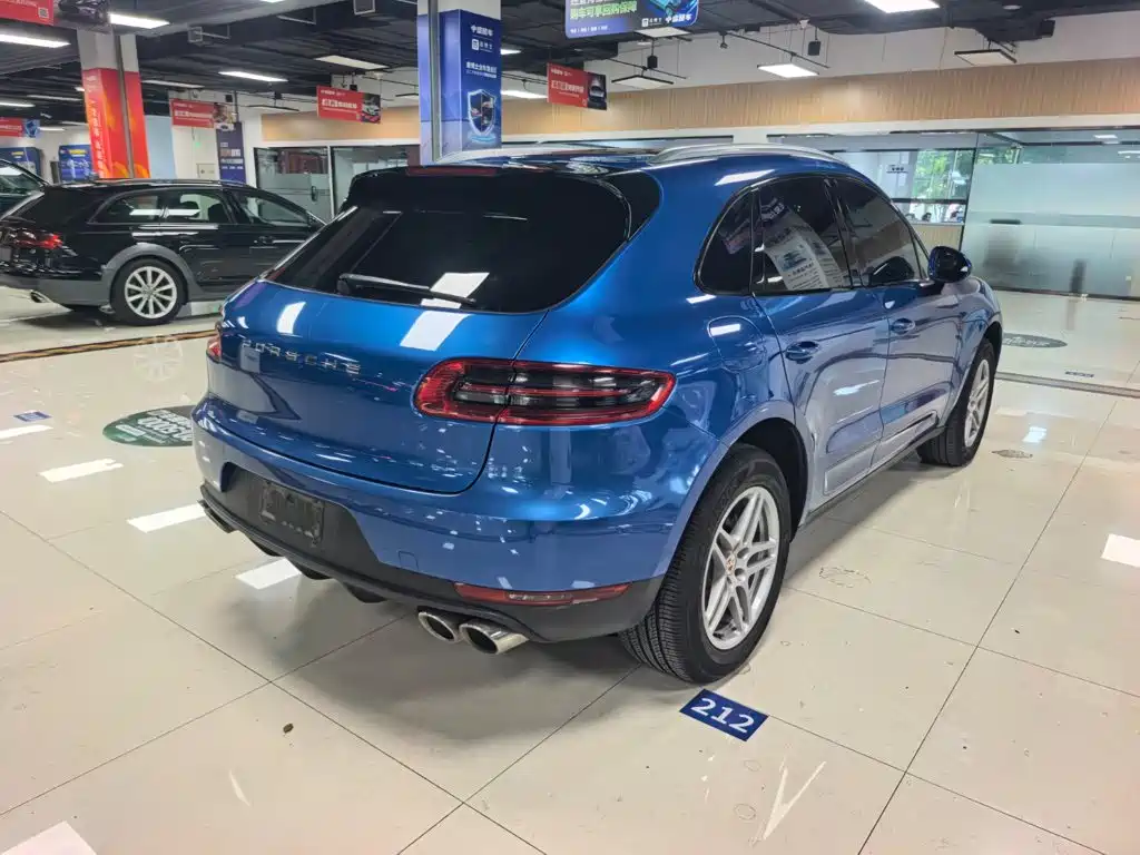 Porsche Macan — миниатюра 12