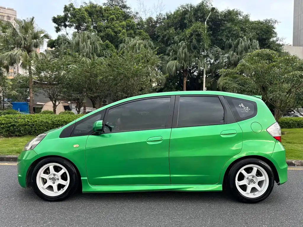 Honda Fit — миниатюра 4