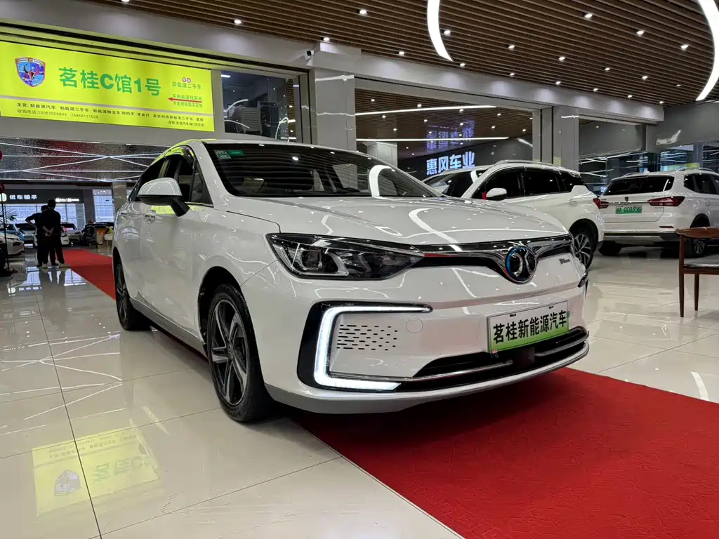 BAIC BEIJING EU5