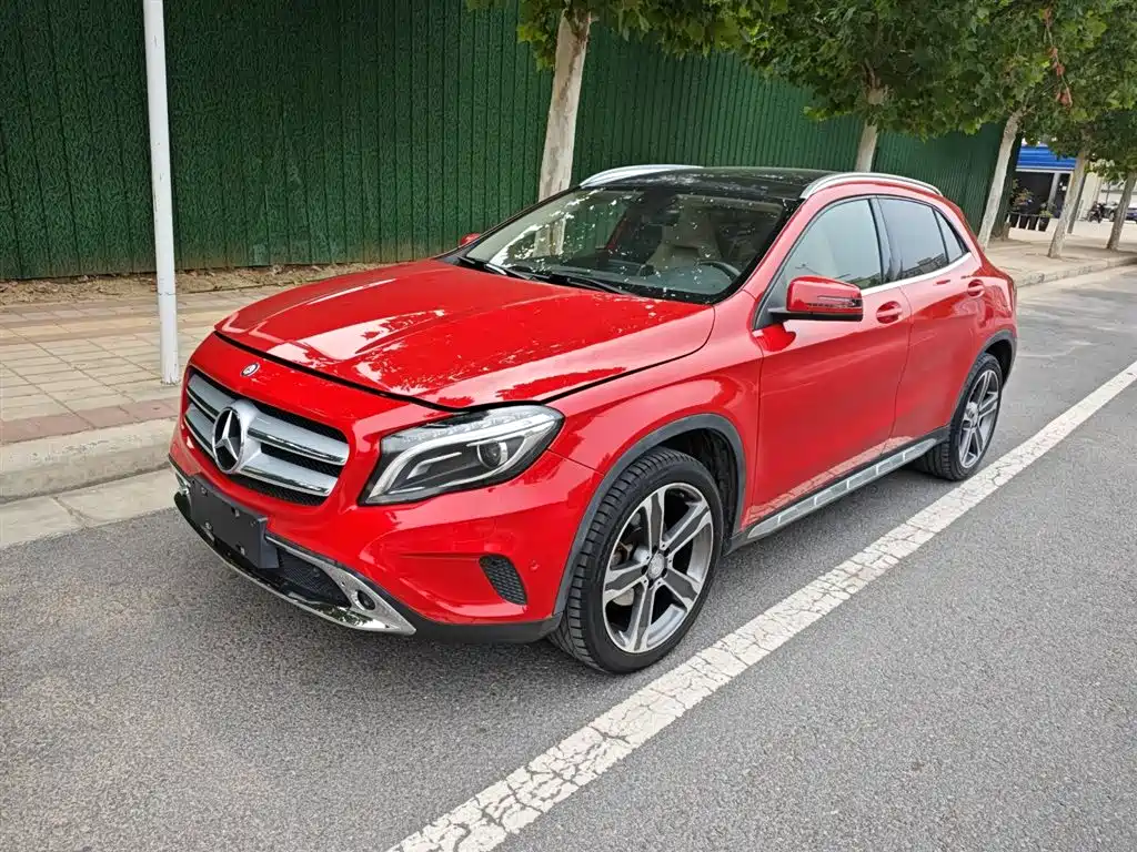 Mercedes-Benz GLA 2015