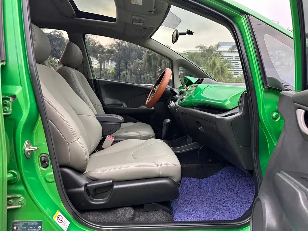 Honda Fit — миниатюра 18