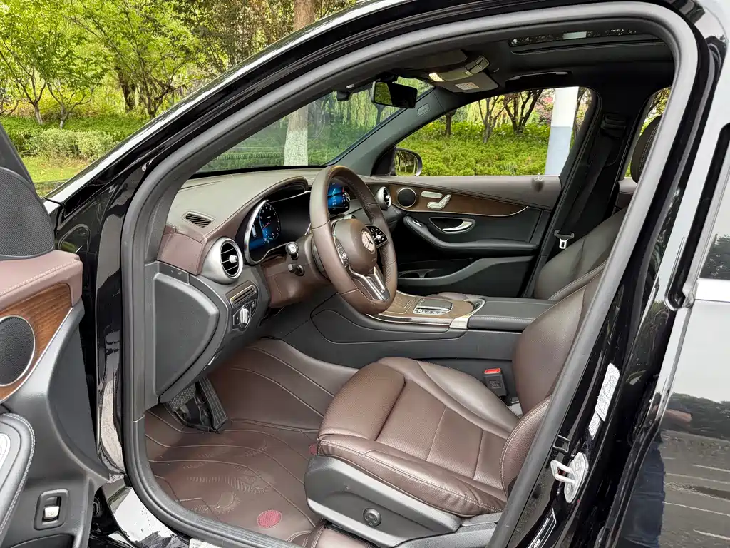 Mercedes-Benz GLC — миниатюра 7