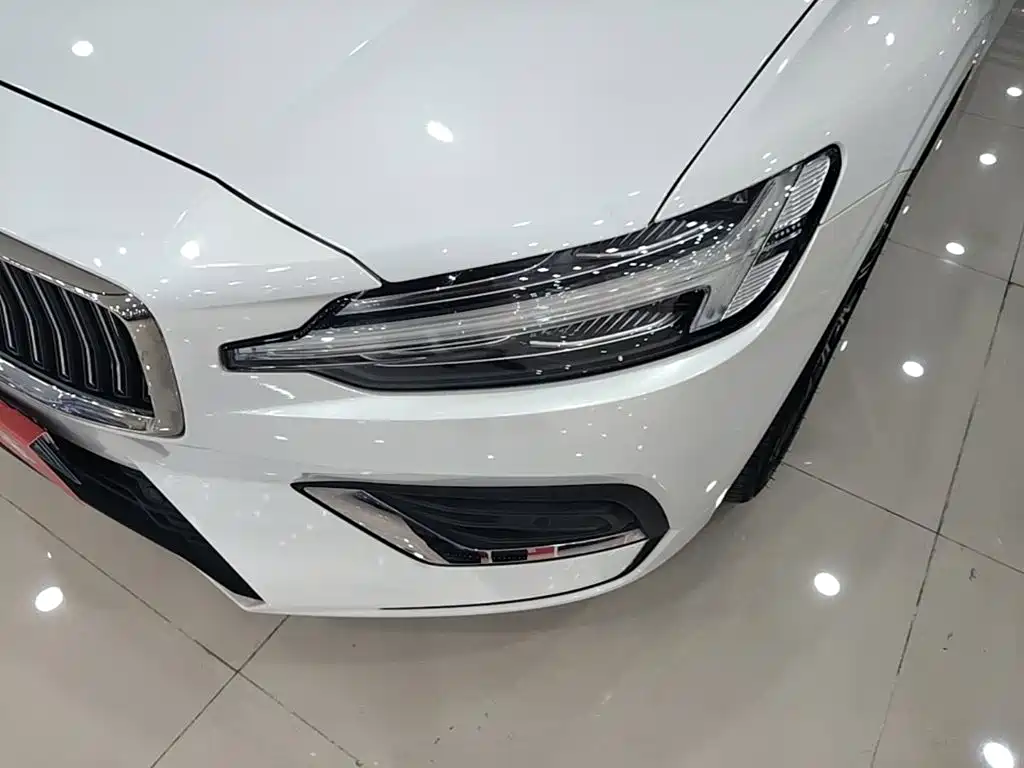 Volvo S60 — миниатюра 24