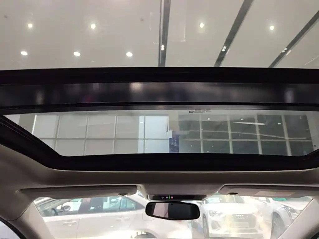 Buick LaCrosse — миниатюра 18