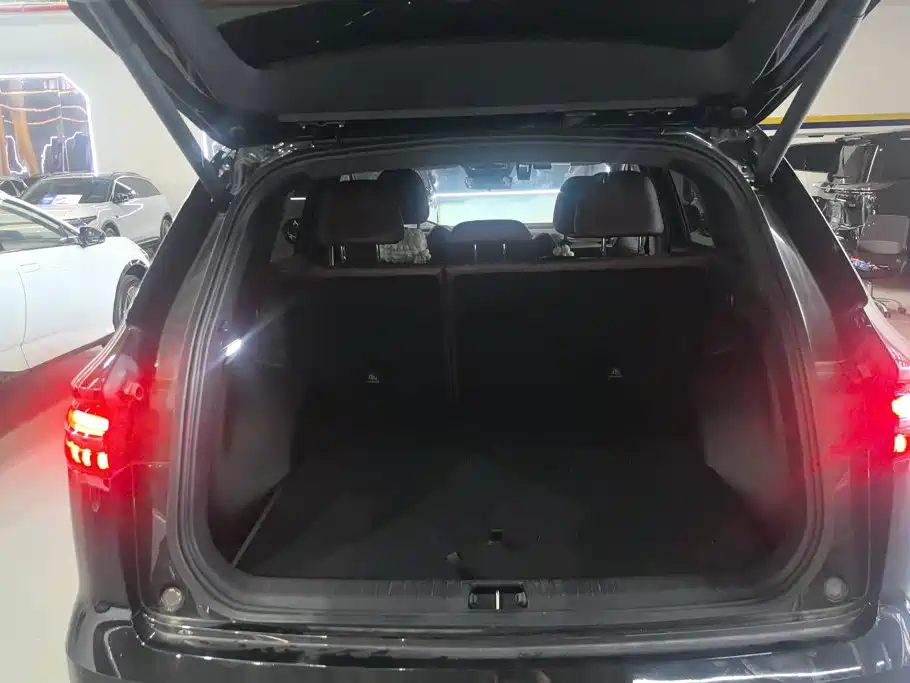 Geely Xingyue L — миниатюра 4