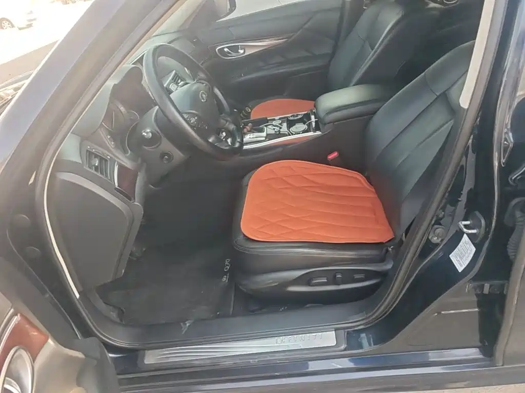 Infiniti Q70 — миниатюра 15
