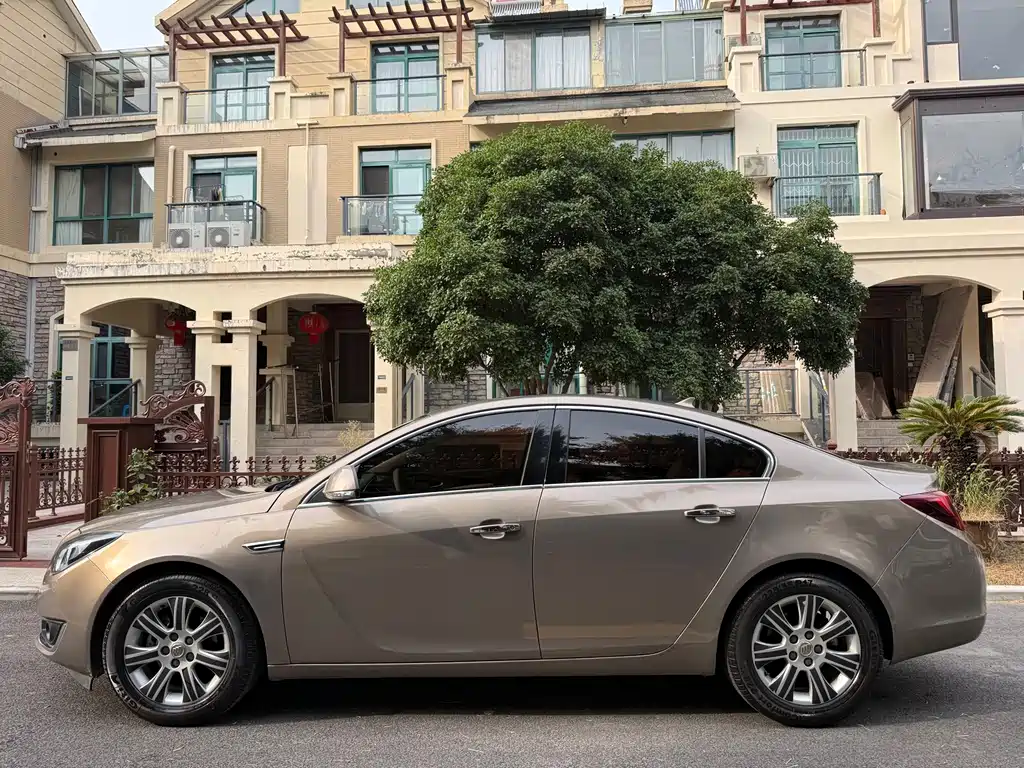 Buick Regal — миниатюра 4