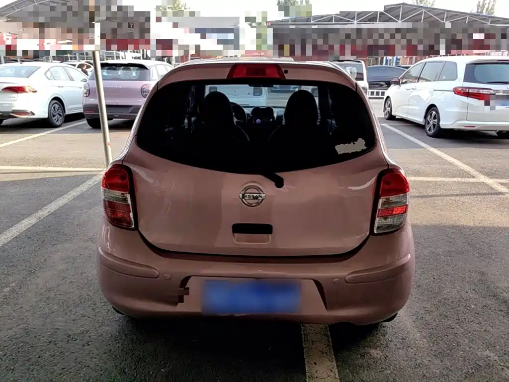 Nissan March — миниатюра 6