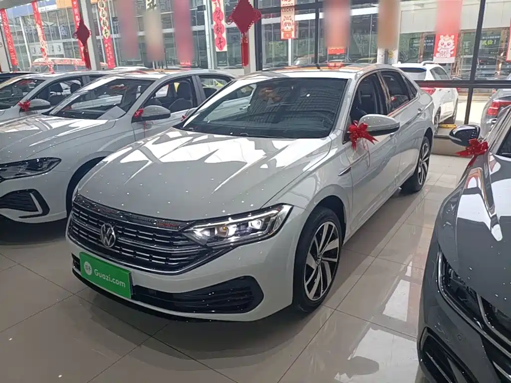 Volkswagen Sagitar 2024