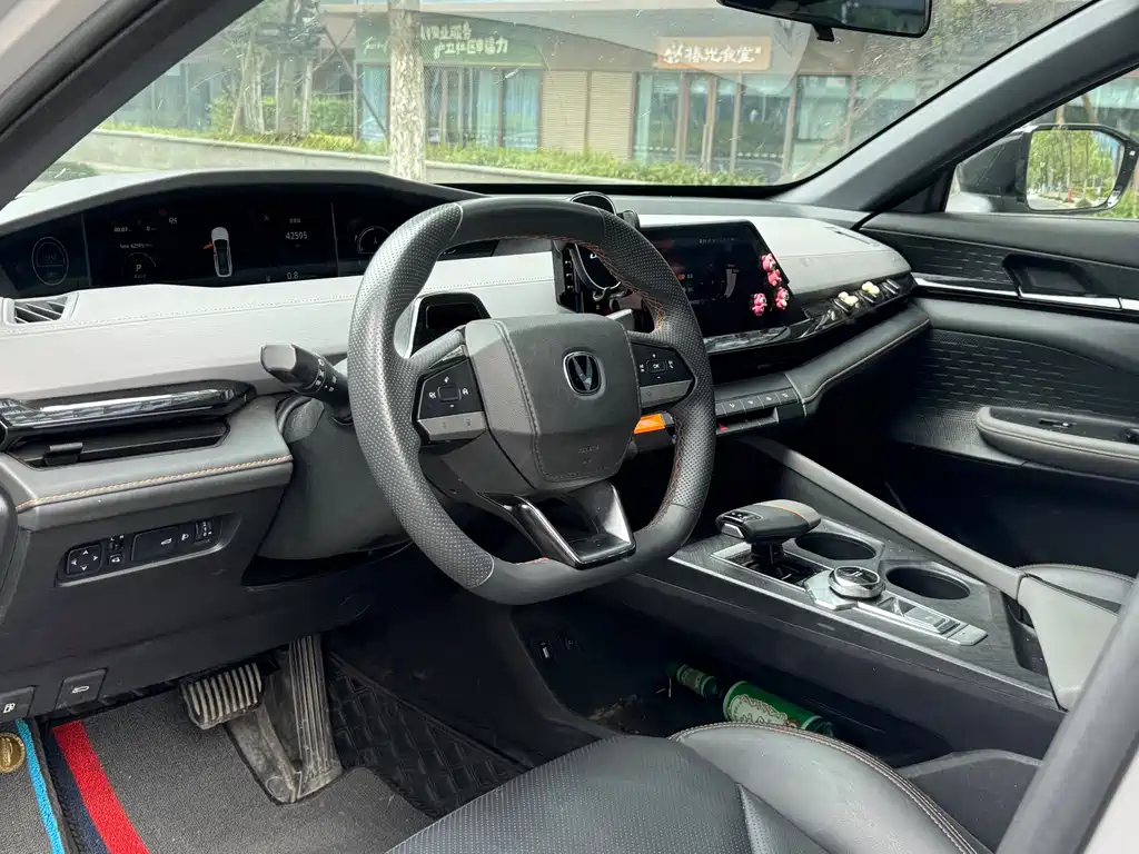 Changan UNI-V — миниатюра 7