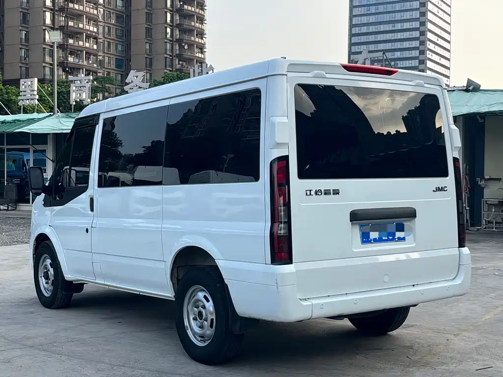 JMC JMC Fushun — миниатюра 6