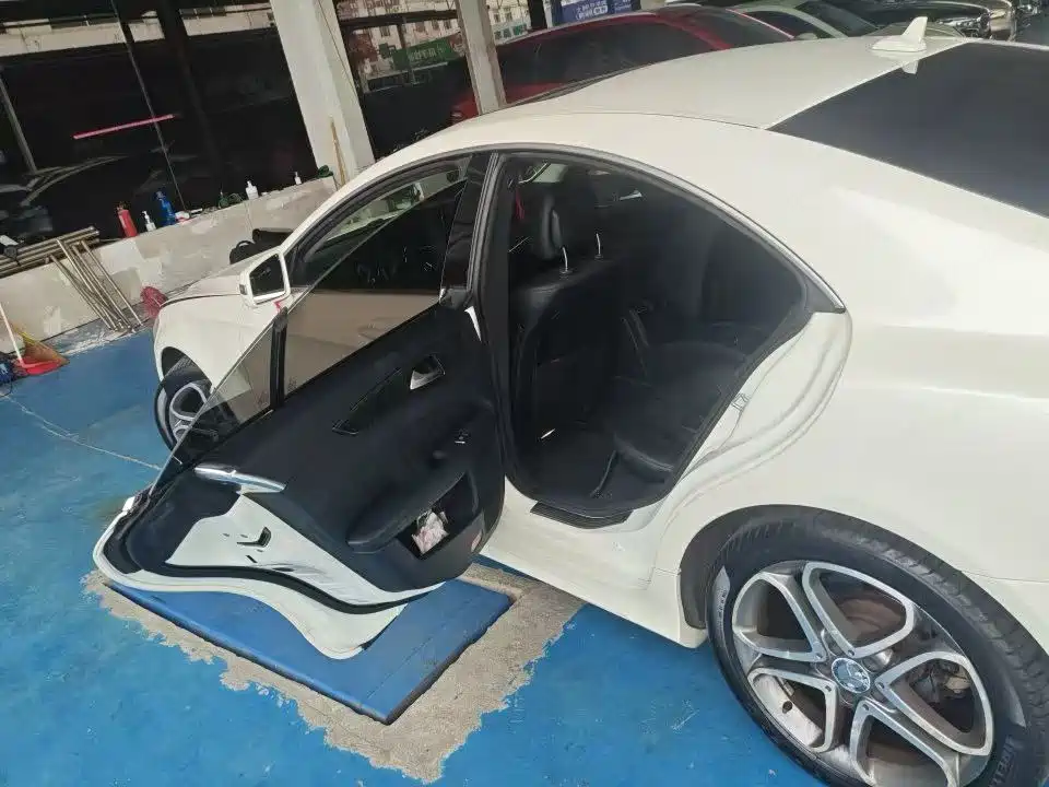 Mercedes-Benz CLS — миниатюра 4