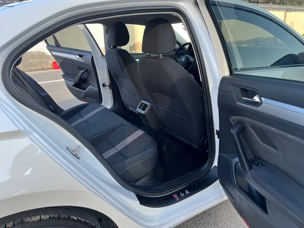 Volkswagen Lamando — миниатюра 7