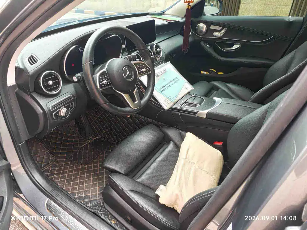 Mercedes-Benz C-Class — миниатюра 6
