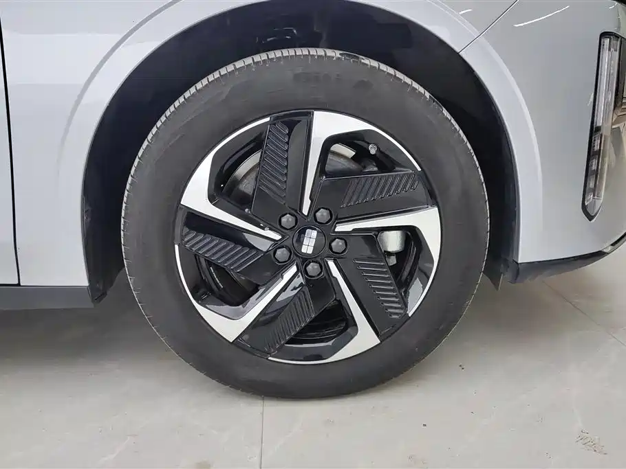 GEELY GALAXY GALAXY L6