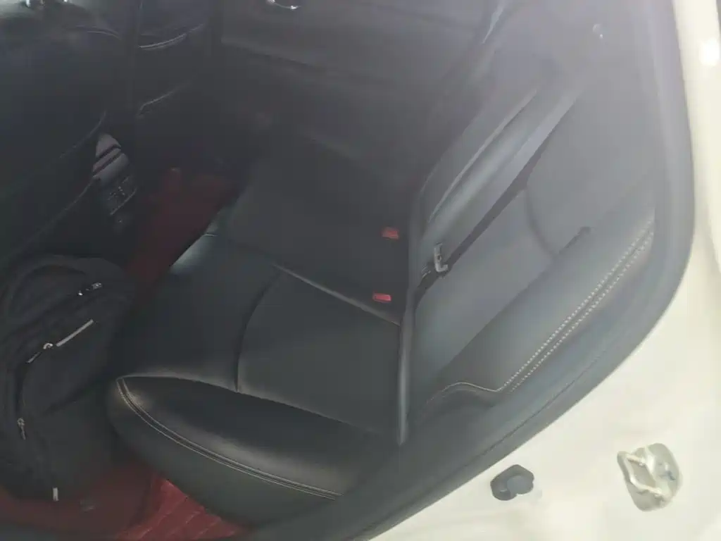 Nissan Tiida — миниатюра 17