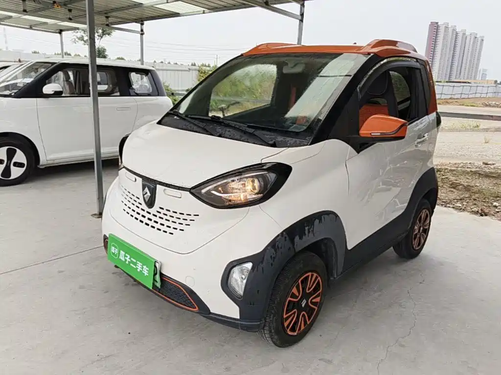 Baojun E100