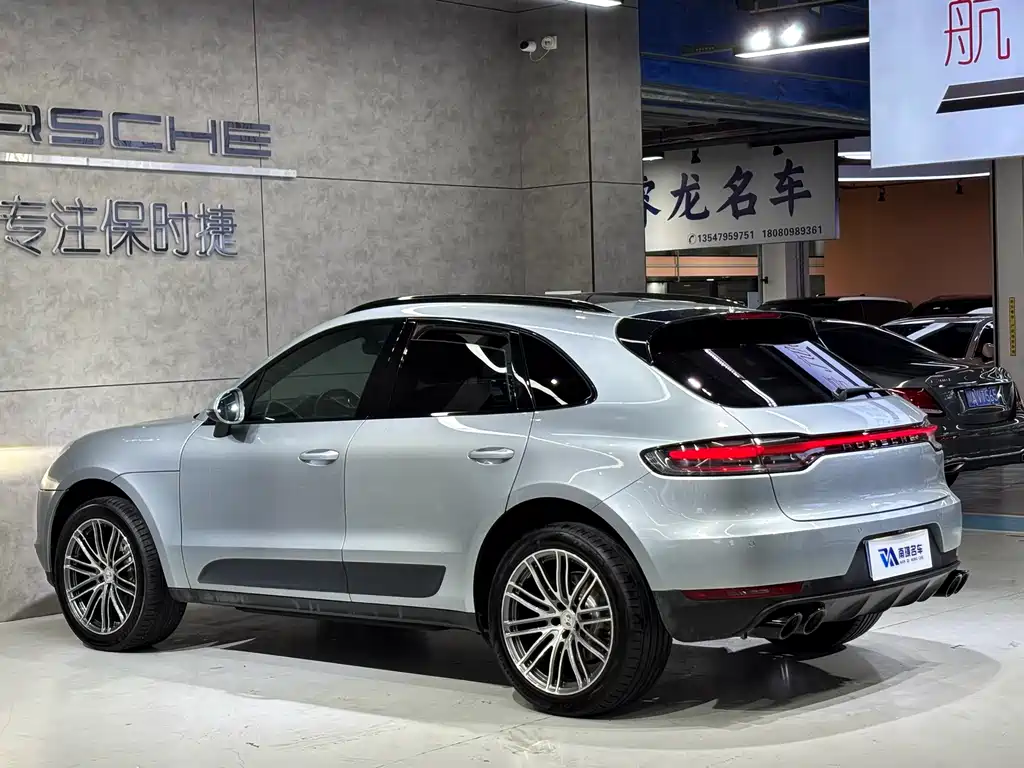Porsche Macan — миниатюра 5