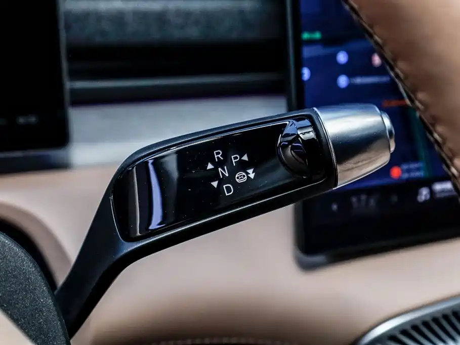 XPeng X9 — миниатюра 18