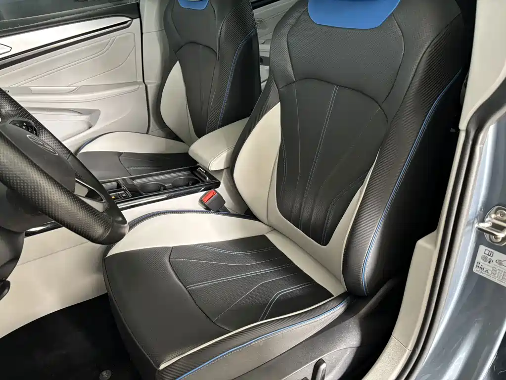 Volkswagen Lamando — миниатюра 8