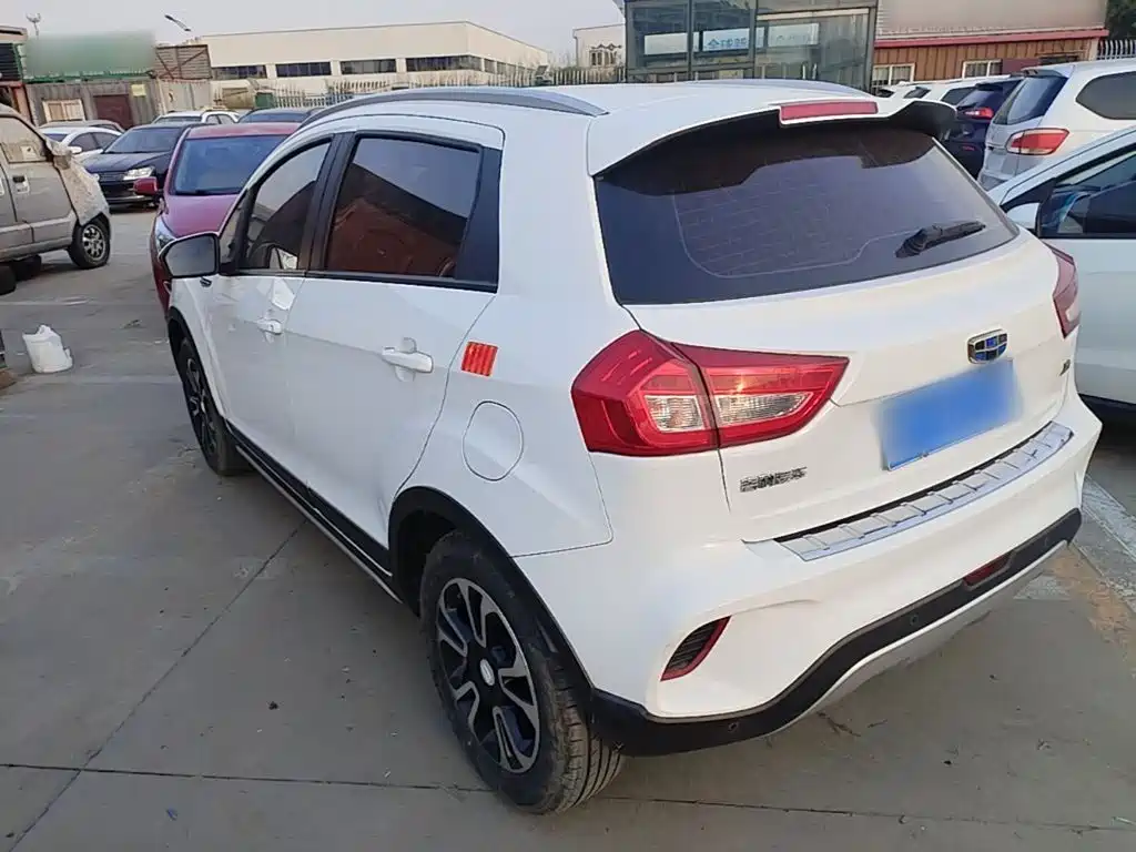 Geely Vision X3 — миниатюра 5