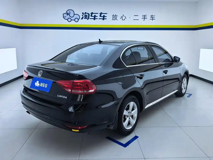 Volkswagen Lavida — миниатюра 3