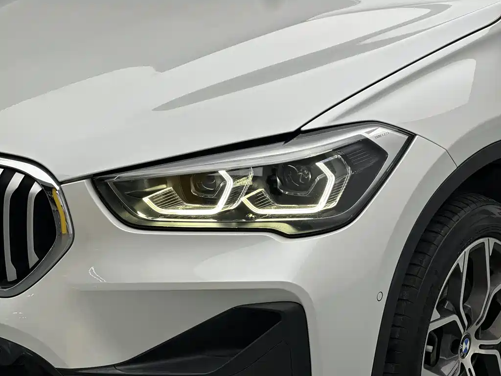 BMW X1 2020 sDrive25Li Lead