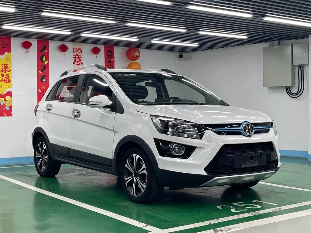 BAIC New Energy EX — миниатюра 3