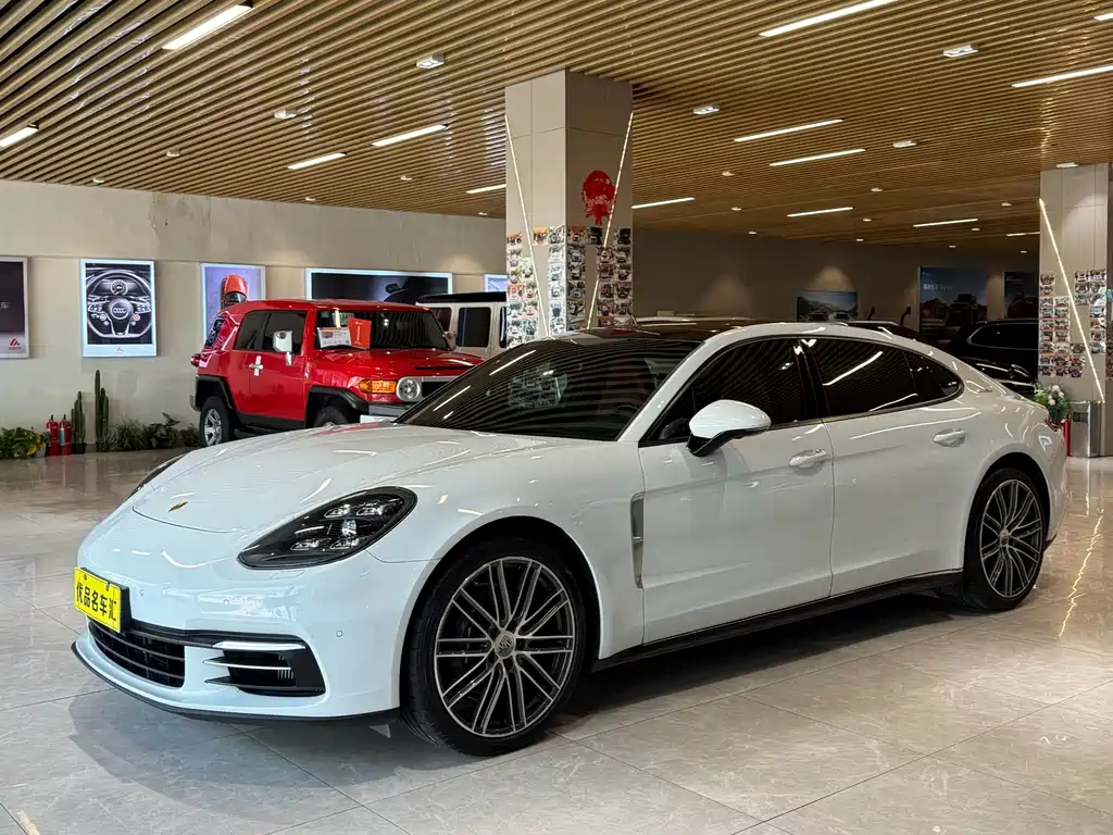 Porsche Panamera 2020