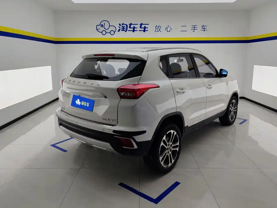 BAIC Senova X35 — миниатюра 3