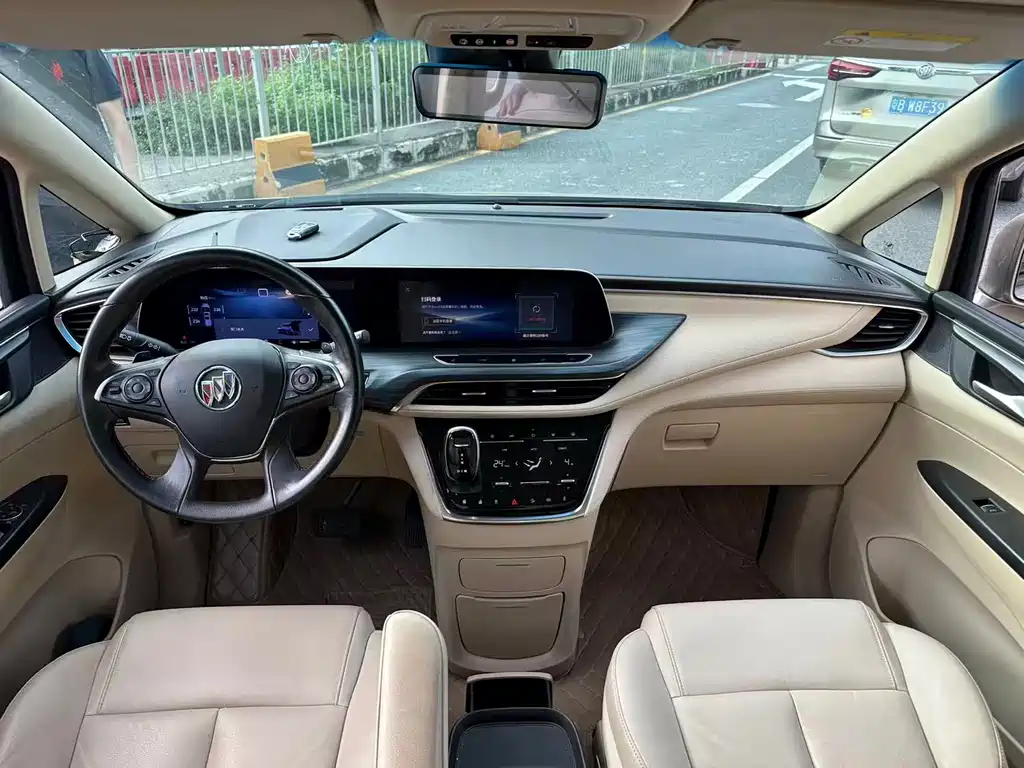 Buick GL8 — миниатюра 4
