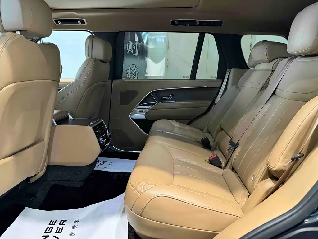 Land Rover Range Rover — миниатюра 15
