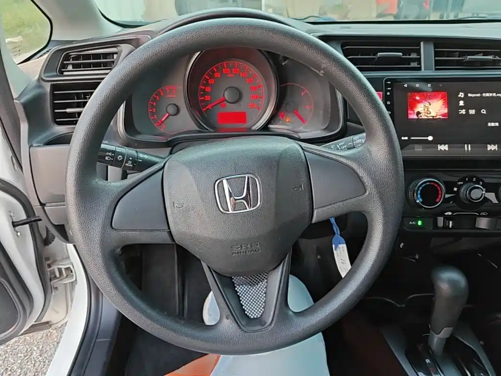 Honda Fit — миниатюра 11